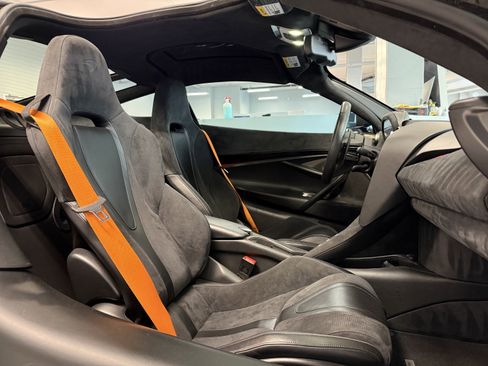 Used 2019 McLaren 720S image 19