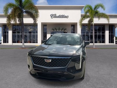 Certified 2025 Cadillac XT4 Premium Luxury FWD image 4