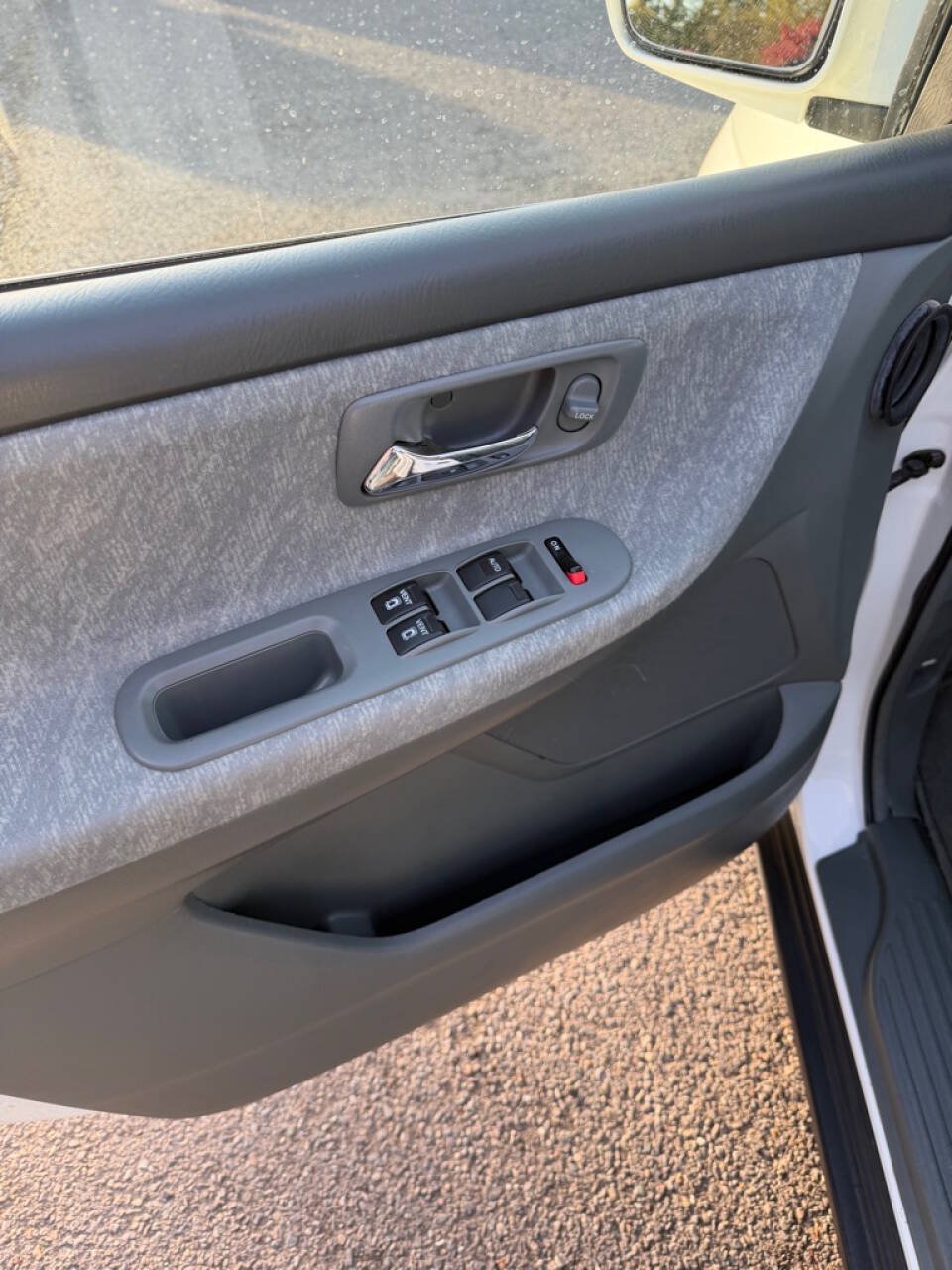 Used 2000 Honda Odyssey EX image 12