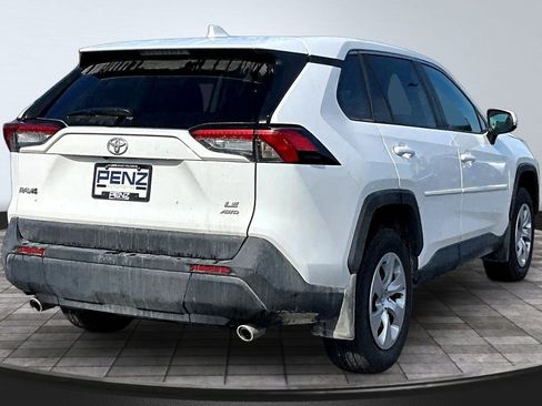 Used 2024 Toyota RAV4 LE AWD/4WD image 6