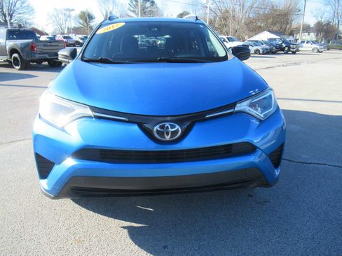 Used 2017 Toyota RAV4 LE image 11