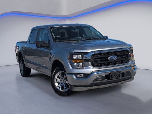 Used 2023 Ford F150 XLT image 2