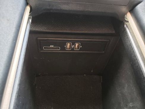 Used 2017 Mercedes-Benz GLC 300 4MATIC image 22