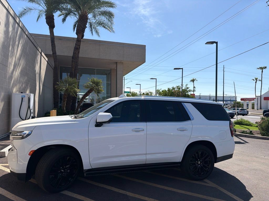 Used 2023 Chevrolet Tahoe High Country AWD/4WD image 2