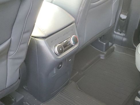 New 2026 Ford Explorer Active w/ Active Comfort Package image 27