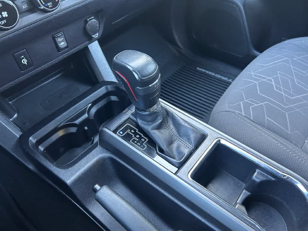 Used 2017 Toyota Tacoma TRD Sport w/ Tow Package RWD image 17