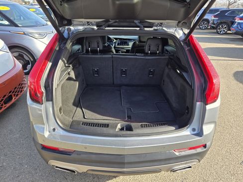 Used 2023 Cadillac XT4 Premium Luxury image 9