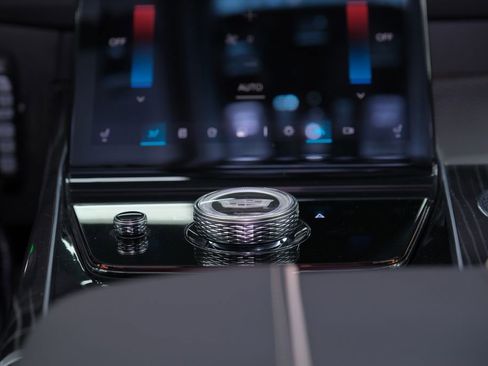 Used 2026 Cadillac Escalade ESV Sport image 74