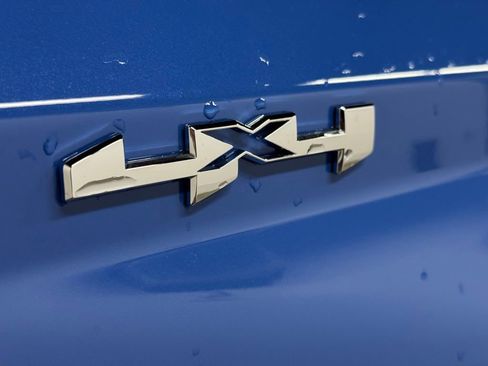 New 2025 GMC Canyon Elevation w/ Convenience Package image 17