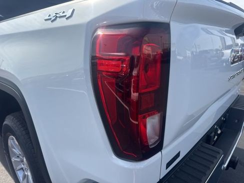 New 2026 GMC Sierra 1500 SLE w/ Preferred Package image 19