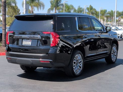 Used 2024 GMC Yukon Denali Ultimate AWD/4WD image 9
