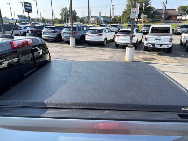 Used 2026 Chevrolet Colorado W/T RWD image 19