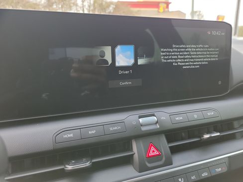 New 2026 Kia K4 LXS image 26