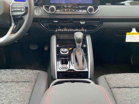 New 2026 Chevrolet Colorado Z71 w/ Technology Package image 16