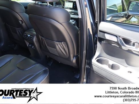 Used 2022 Hyundai Palisade Limited w/ Cargo Package AWD/4WD image 32