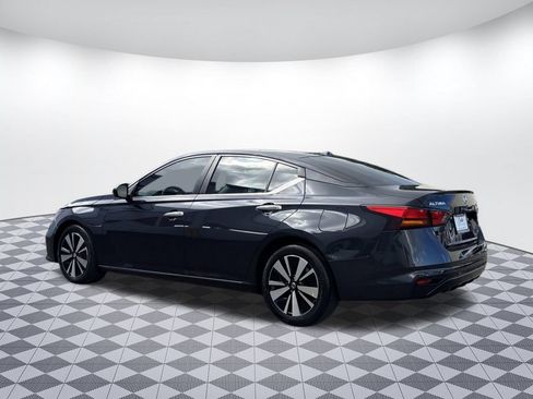 Used 2021 Nissan Altima 2.5 SV FWD image 5