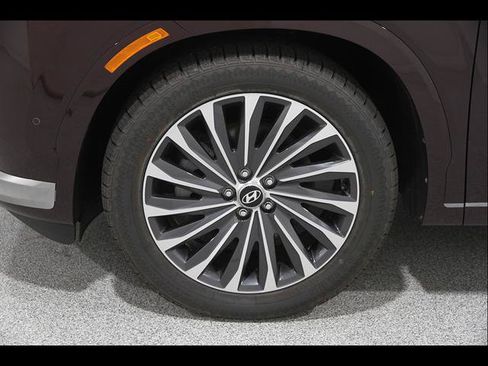 Used 2024 Hyundai Palisade Calligraphy AWD/4WD image 24