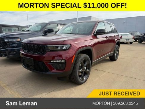 New 2025 Jeep Grand Cherokee Limited w/ Black Appearance Package image 2