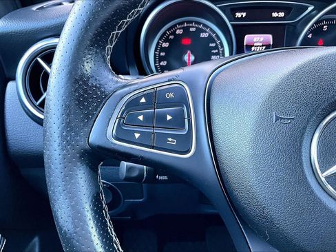 Used 2018 Mercedes-Benz GLA 250 4MATIC image 24