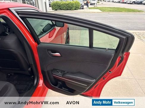 Used 2018 Dodge Charger R/T Scat Pack RWD image 23