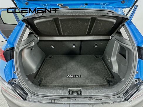 Used 2022 Hyundai Kona SEL image 11