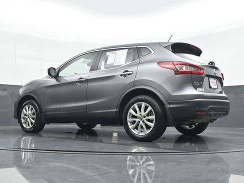 Used 2022 Nissan Rogue Sport S image 19