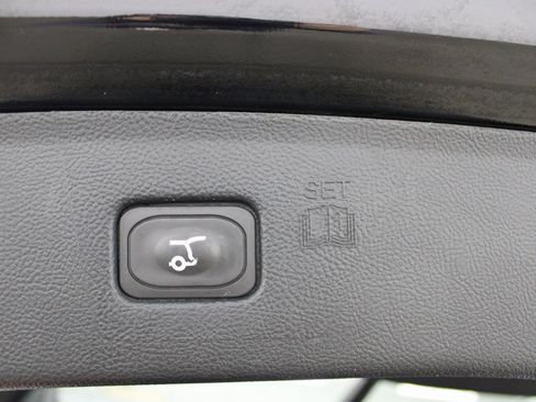 Used 2022 Ford Edge ST w/ Cargo Accessory Package image 18