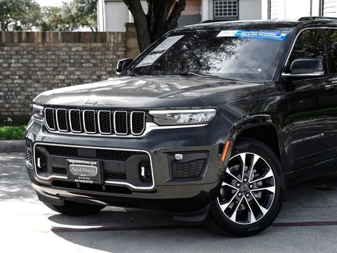 Used 2023 Jeep Grand Cherokee L Overland image 13