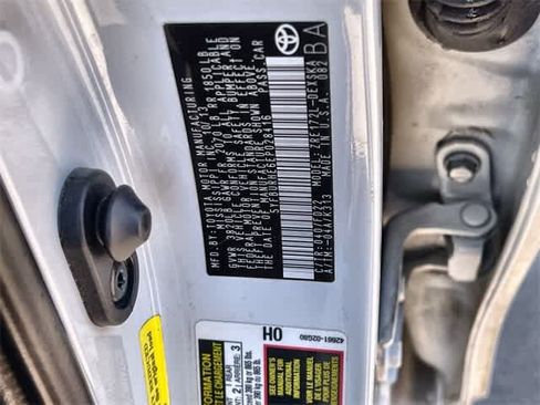 Used 2014 Toyota Corolla S image 22