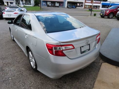 Used 2012 Toyota Camry SE FWD image 6