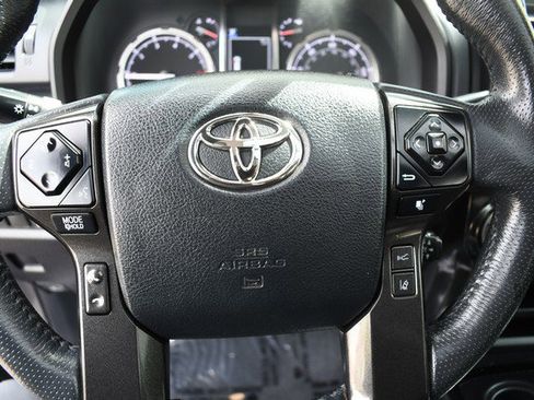 Used 2020 Toyota 4Runner TRD Off-Road Premium w/ Moonroof Package image 31