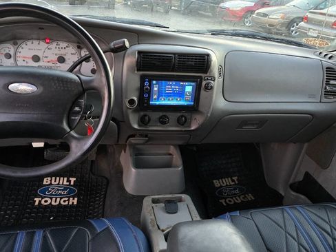 Used 2003 Ford Explorer Sport Trac XLS image 9