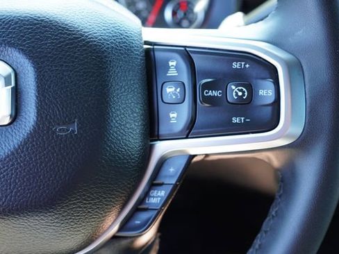 Certified 2026 RAM 2500 Big Horn AWD/4WD image 32