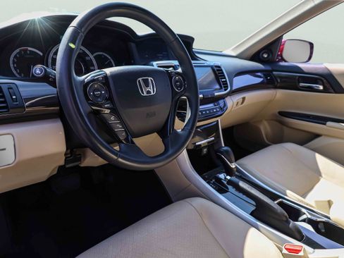 Used 2017 Honda Accord EX-L image 7