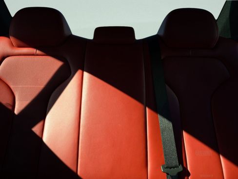 Used 2018 BMW M3 image 42