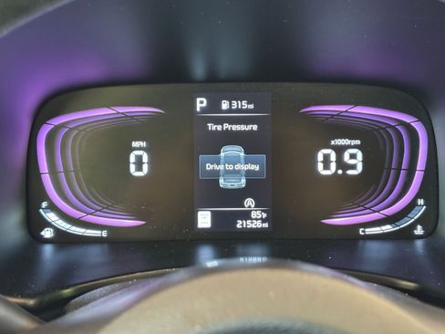 Used 2025 Kia Soul LX w/ LX Technology Package FWD image 38
