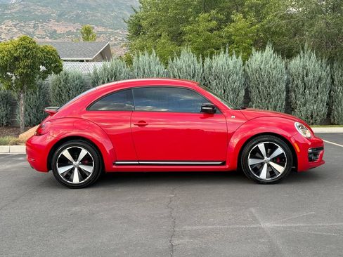 Used 2013 Volkswagen Beetle 2.0T FWD image 8