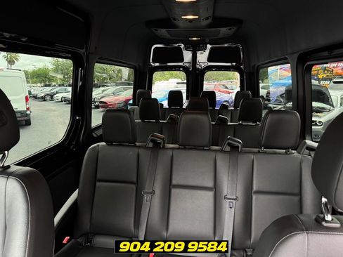 Used 2019 Mercedes-Benz Sprinter 2500 image 24