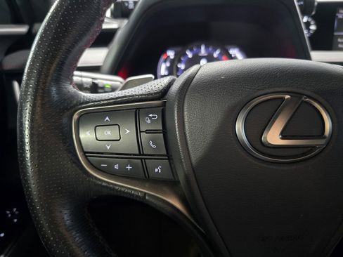 Used 2019 Lexus UX 200 F Sport image 16