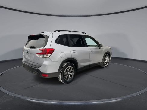 Certified 2023 Subaru Forester Premium image 8