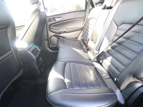 Certified 2022 Ford Edge SEL w/ Convenience Package image 8