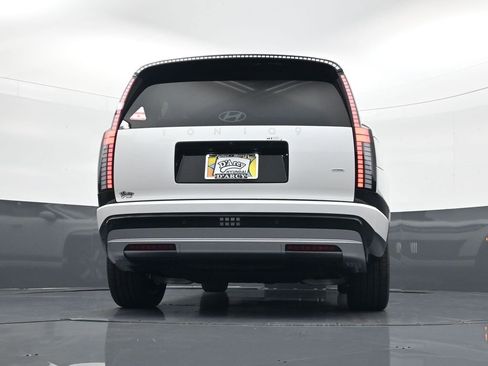 New 2026 Hyundai Ioniq 9 SEL image 26