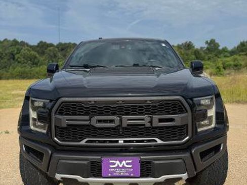 Used 2018 Ford F150 Raptor w/ Equipment Group 802A Luxury image 2