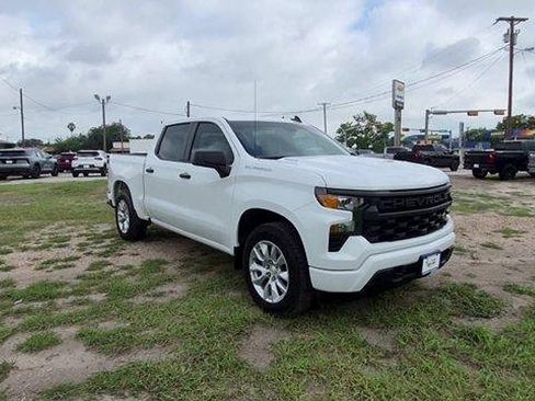 Certified 2025 Chevrolet Silverado 1500 Custom RWD image 2