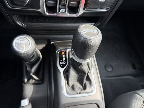 Used 2020 Jeep Wrangler Unlimited Sport S image 23