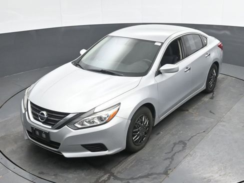 Used 2016 Nissan Altima 2.5 S w/ Power Driver Seat Package image 31