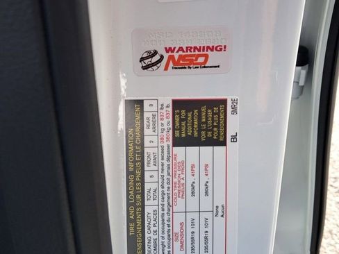 New 2025 Nissan Ariya Platinum image 32