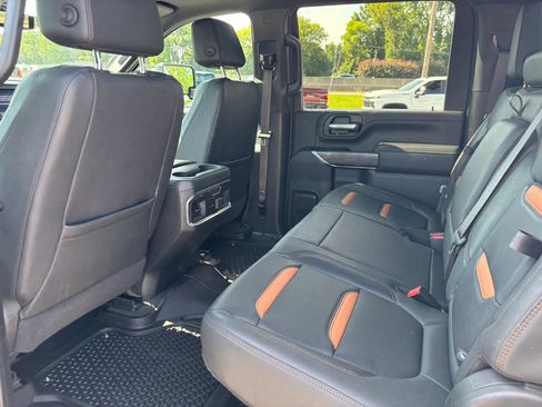 Used 2023 GMC Sierra 2500 AT4 w/ AT4 Premium Plus Package AWD/4WD image 15