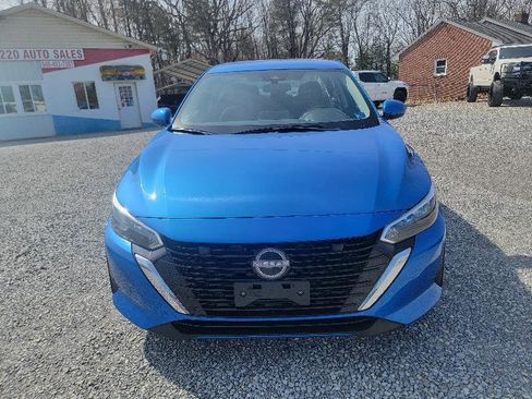 Used 2025 Nissan Sentra SV image 2