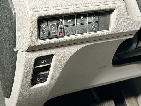 Used 2018 Honda Odyssey EX-L image 11